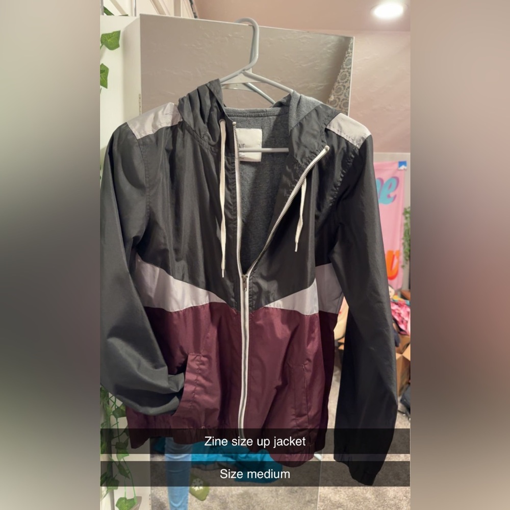 Zine zip up
